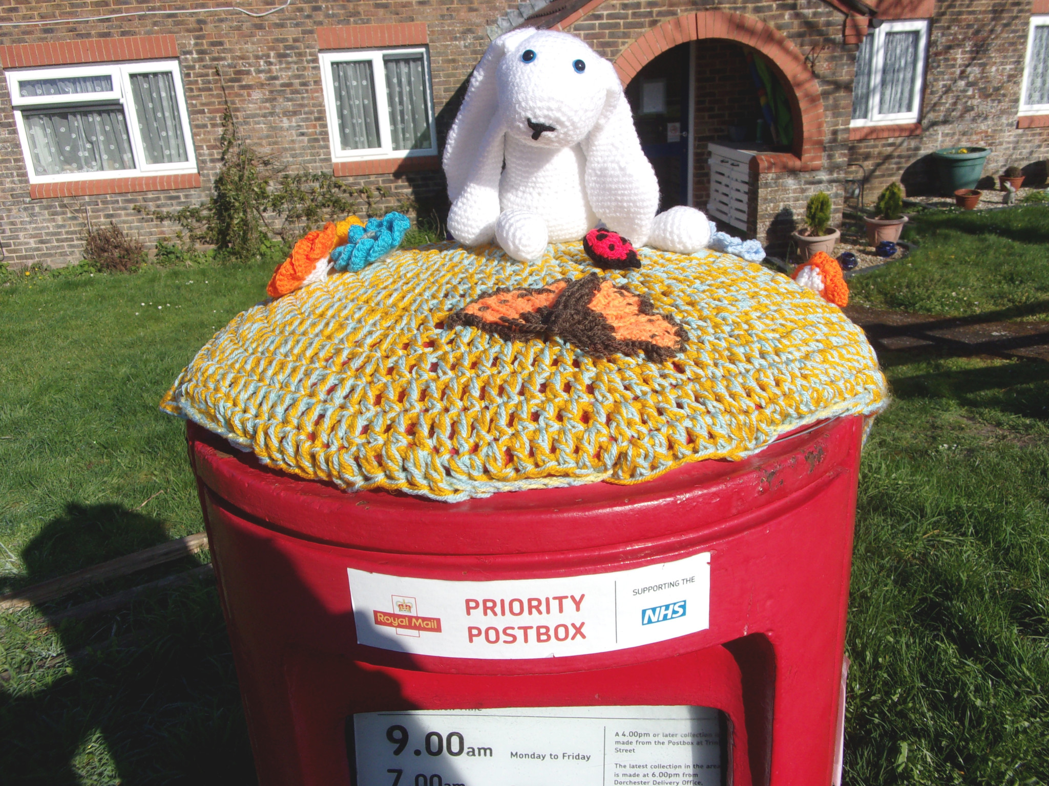 A postbox decorated for Easter.