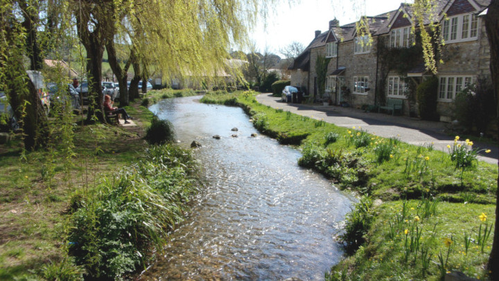 Arriving at Sutton Poyntz.