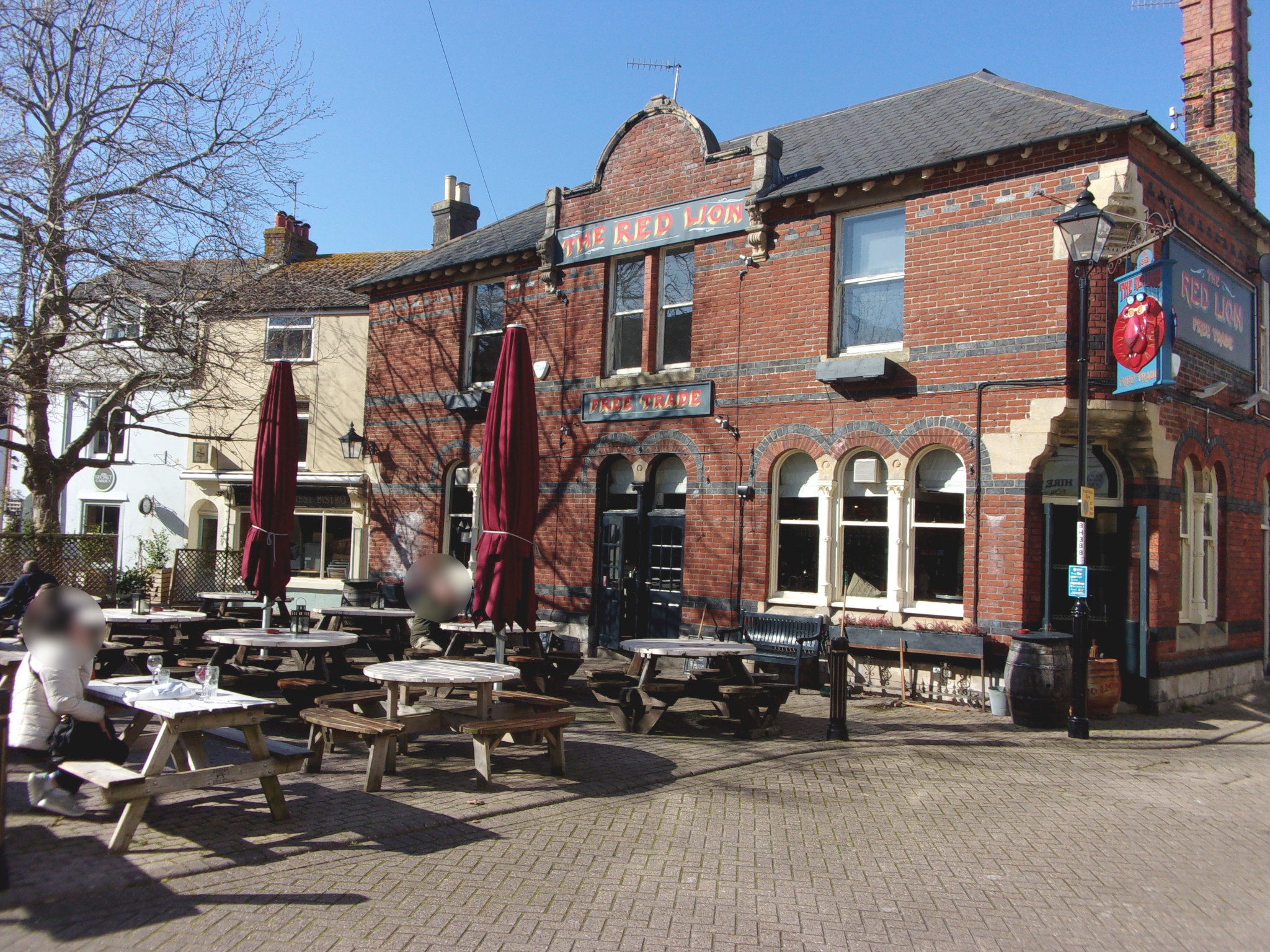 The Red Lion pub in Weymouth.