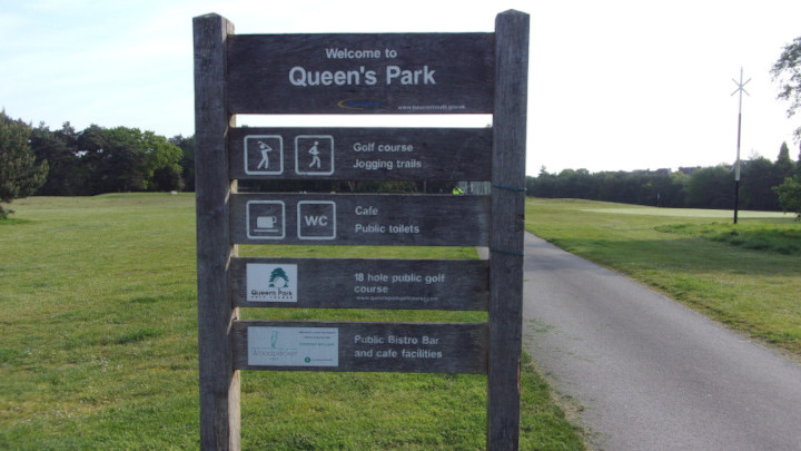 Entrance sign of Queen’s Park.