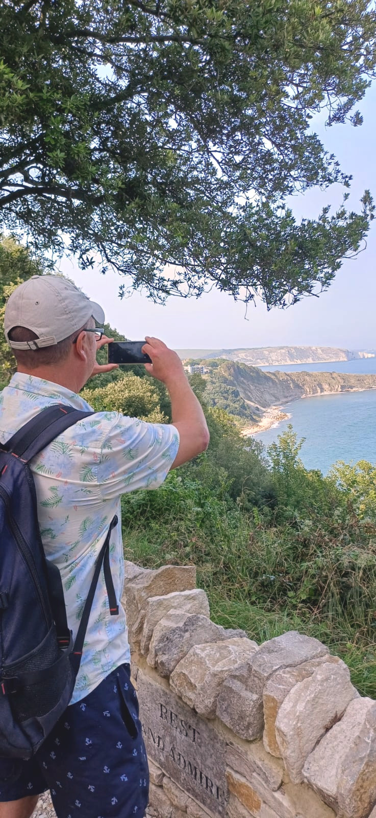Me taking pictures from the ‘Rest and Admire’ viewpoint.