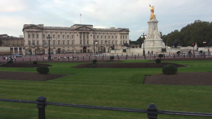 Buckingham Palace.