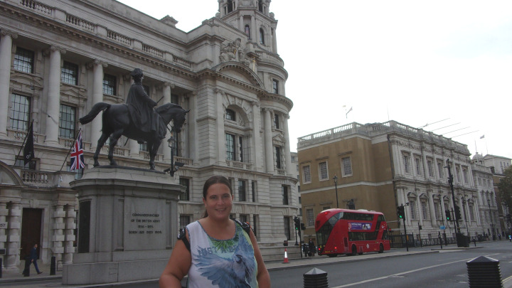 Jasmin at Whitehall in front of the equestrian statue of Prince George, Duke of Cambridge.