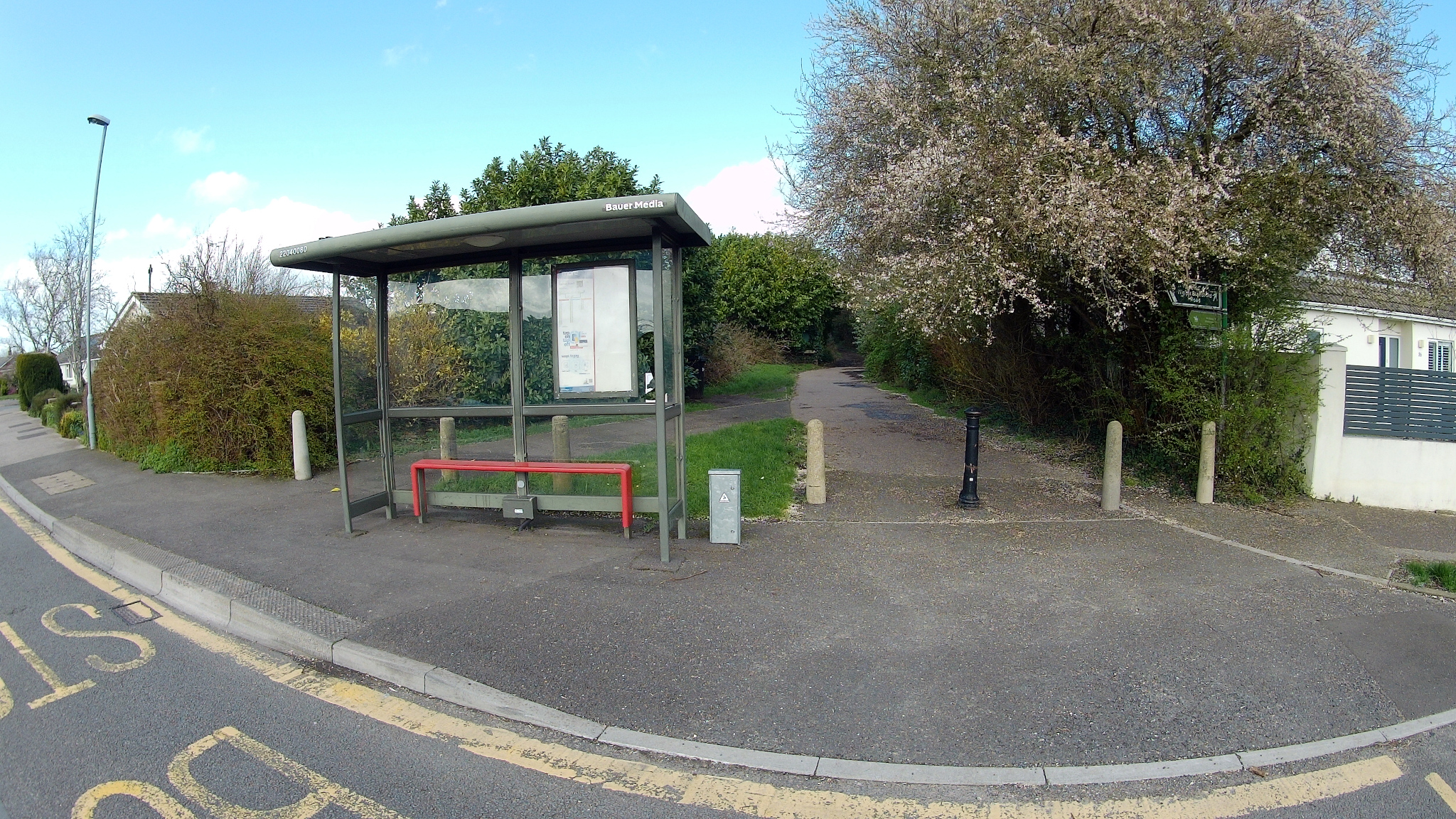 Highfield Road / Lancaster Drive junction